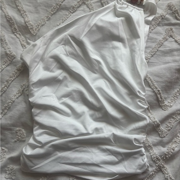 White One-Shoulder Ruched Tank Top - Picture 2 of 2